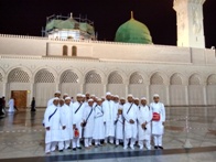 Mukaasir Maulaa along with the group of mumineen al-Marjaan near Gumbad e Khazraa